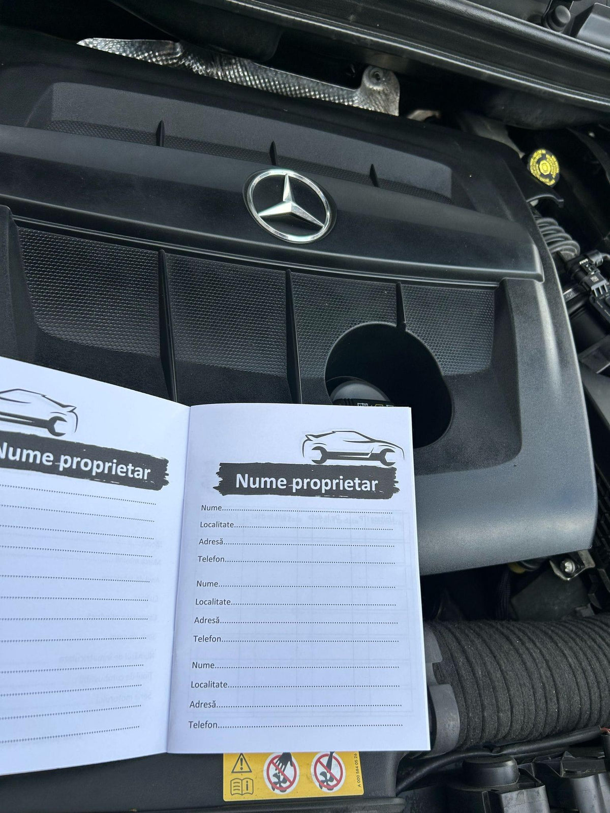 Cartea Service Auto Personalizată Pentru Mașina Ta
